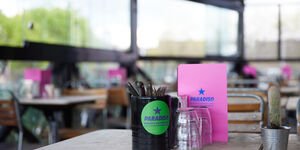 Image of an outdoor table at the restaurant.