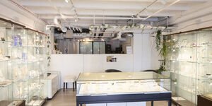 Image of the JeDeCo shop.