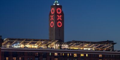 An image of the Oxo tower at night.