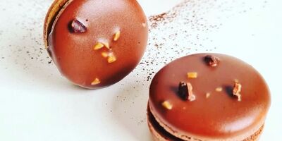 Image of chocolate macarons.