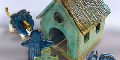 Image of a ceramic set of the nativity.