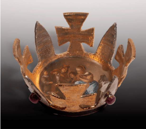 An image of a ceramic crown.